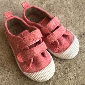 💐 Cat & Jack Toddler Velcro Sneakers Red